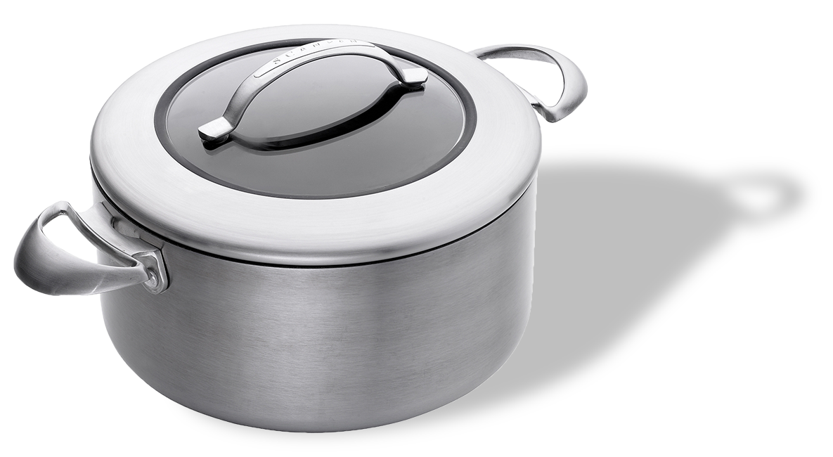 Garnek Scanpan 6,5L z tytanowo-ceramiczną powłoką i pokrywą, Ø 26 cm, elegancki design.