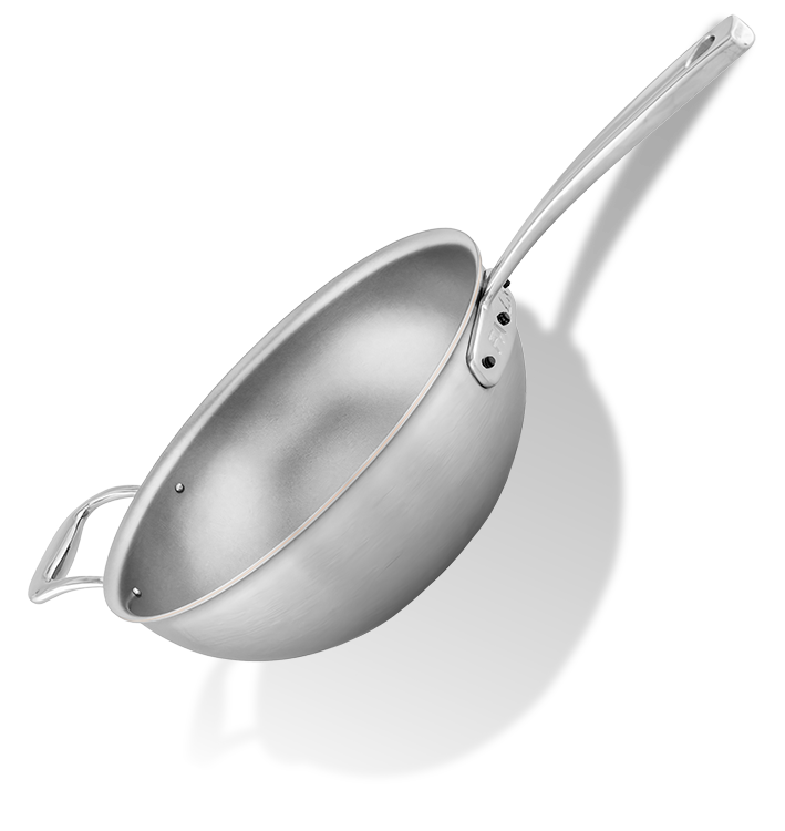 Pięciowarstwowy stalowy wok z miedzianym rdzeniem, średnica 24 cm, marki Falk.