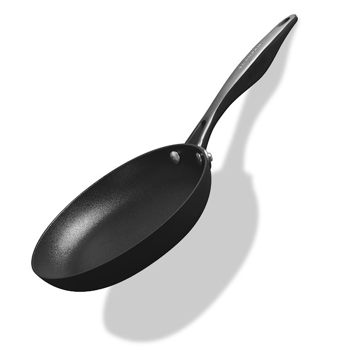 Tytanowo-ceramiczna patelnia nieprzywierająca Scanpan, średnica 20 cm, elegancki design.