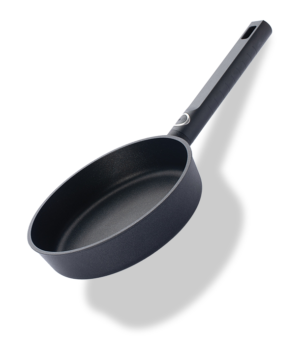Tytanowa patelnia Eco Logic QXR Ø 20 cm z nieprzywierającą powłoką, bez PFAS, uchwyt z tworzywa