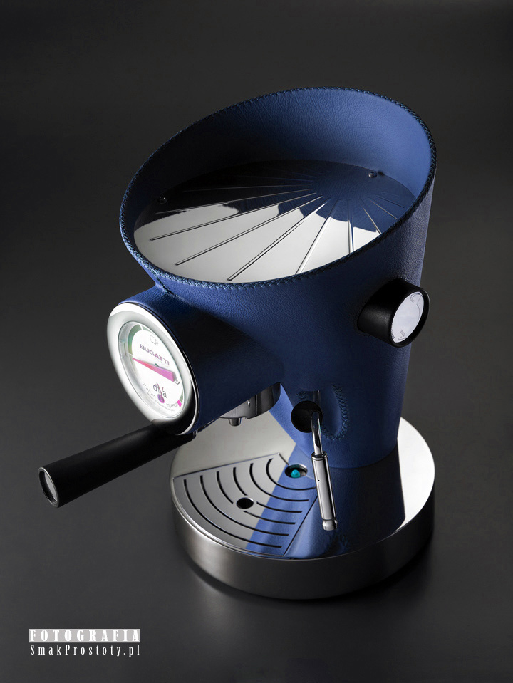 Włoski ekspres do kawy Diva ręcznie obszyty granatową skórą