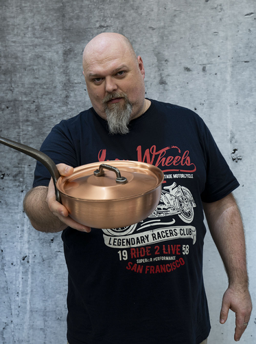 Luksusowy miedziany wok Falk Classic z żeliwnym uchwytem