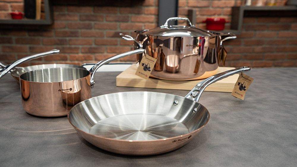 Prima Matera - Miedziana patelnia na indukcję, stalowy uchwyt, Ø