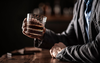 Karafka do whisky Zwiesel Glas z serii Bar Premium No.1 i dwie szklanki z dmuchanego kryształu.