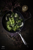 Wok Scanpan HaptIQ z tytanowo-ceramiczną powłoką Stratanium Plus, Ø 32 cm, idealny do smażenia i duszenia.