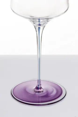 Kieliszek do szampana Ink Zwiesel GLAS fioletowy 40cl z ręcznie dmuchanego szkła.