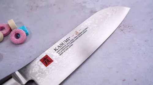 Unikatowy nóż Santoku Kasumi Masterpiece VG-10 GOLD, 13 cm.