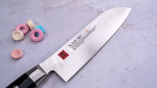 Nóż Santoku Kasumi Masterpiece VG-10 GOLD 18 cm
