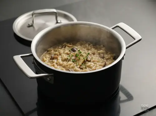 Demeyere Black 5 stalowo-ceramiczny garnek 1,5 litra z risotto