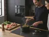 Tytanowo-ceramiczny rondel Scanpan Pro SB+ 1,8L w nowoczesnej kuchni