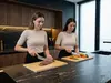 Suncraft Senzo Black nóż japoński do sushi na desce w stylowej kuchni