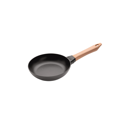 Black - Żeliwna, nieprzywierająca patelnia z drewnianym uchwytem, Ø 20 cm, Staub